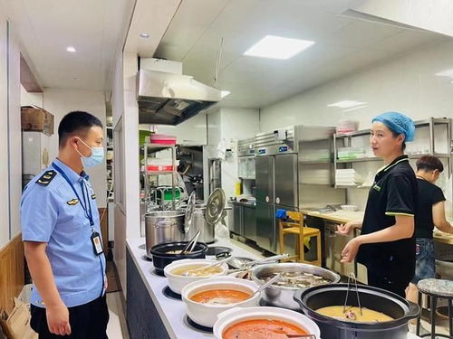 鶴壁市市場監(jiān)督管理局淇濱分局強(qiáng)化早餐夜市餐飲與酒店管理，保障市民健康安全